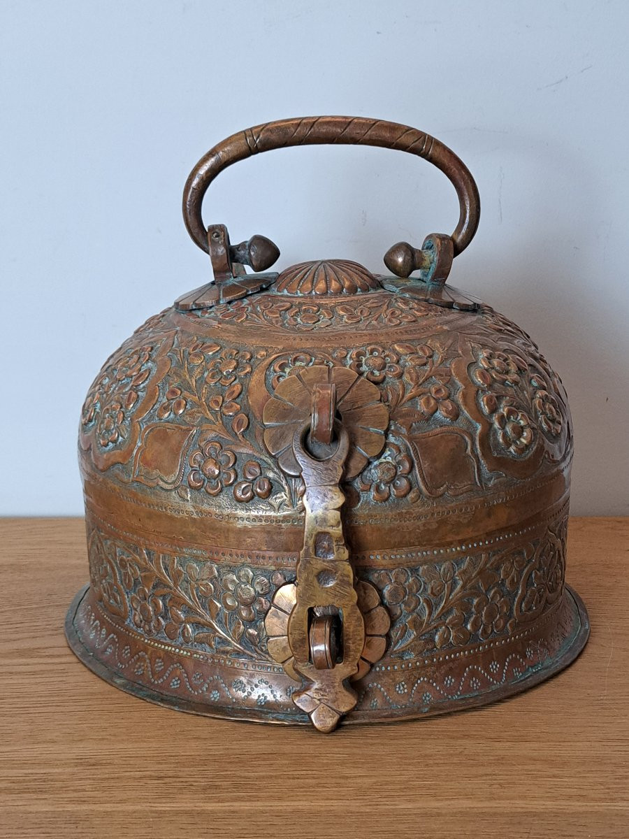 Inde , Boite à condiment de voyage , Cuivre repoussé et ciselé , XIX°. -photo-2