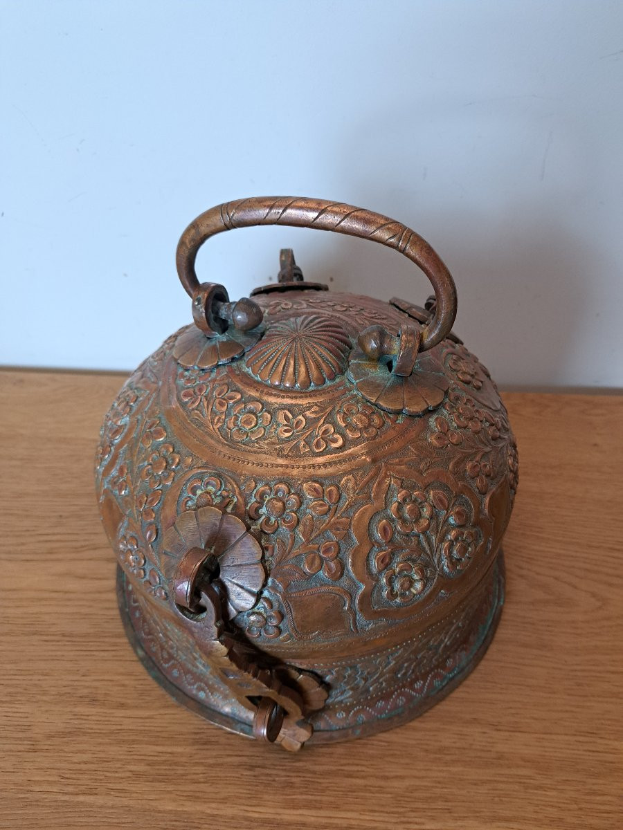 Inde , Boite à condiment de voyage , Cuivre repoussé et ciselé , XIX°. -photo-2