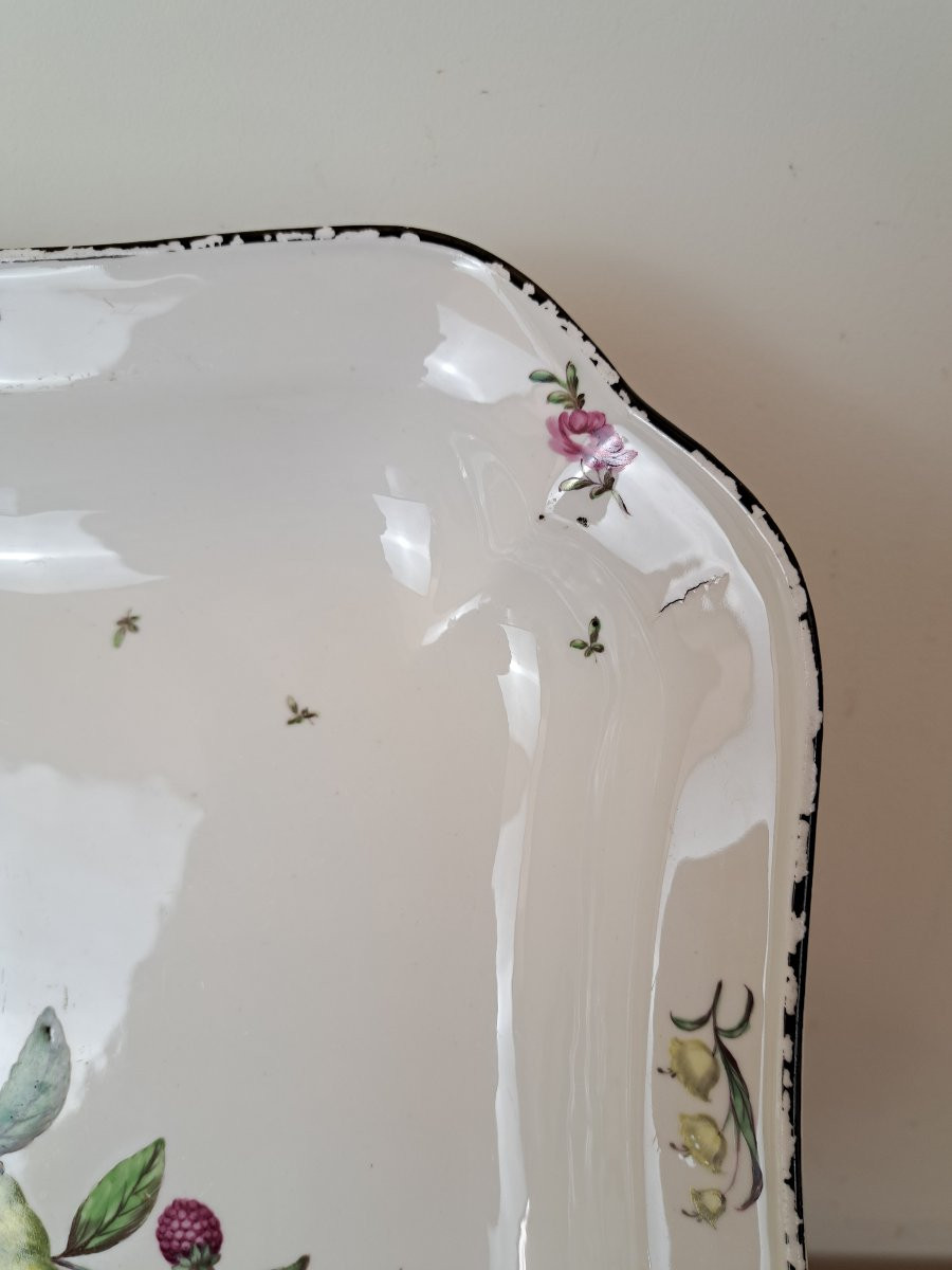 Fruit And Butterfly Dish, Porcelain, 18th Century. -photo-4