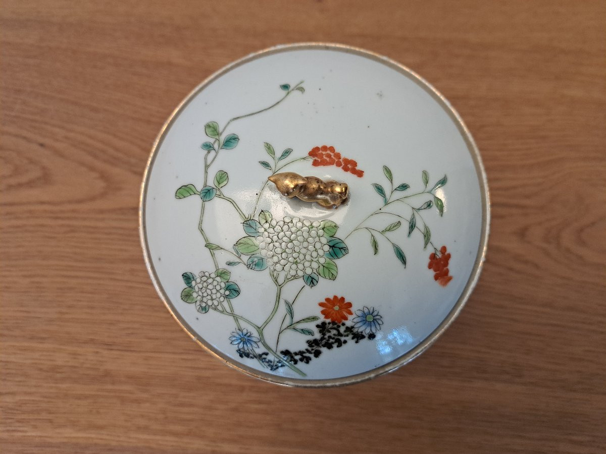 China, Covered Bowl On Pedestal, Porcelain, Early 20th Century. -photo-3
