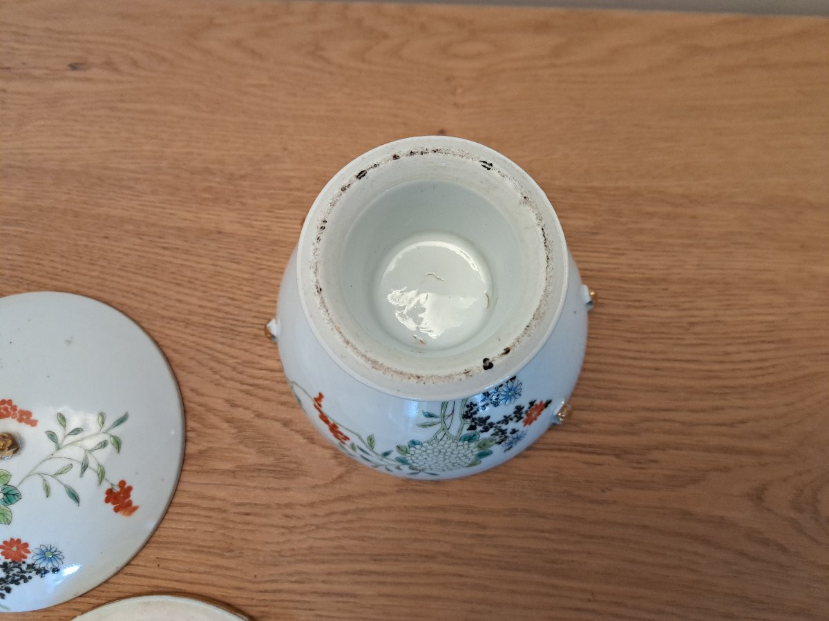 China, Covered Bowl On Pedestal, Porcelain, Early 20th Century. -photo-2