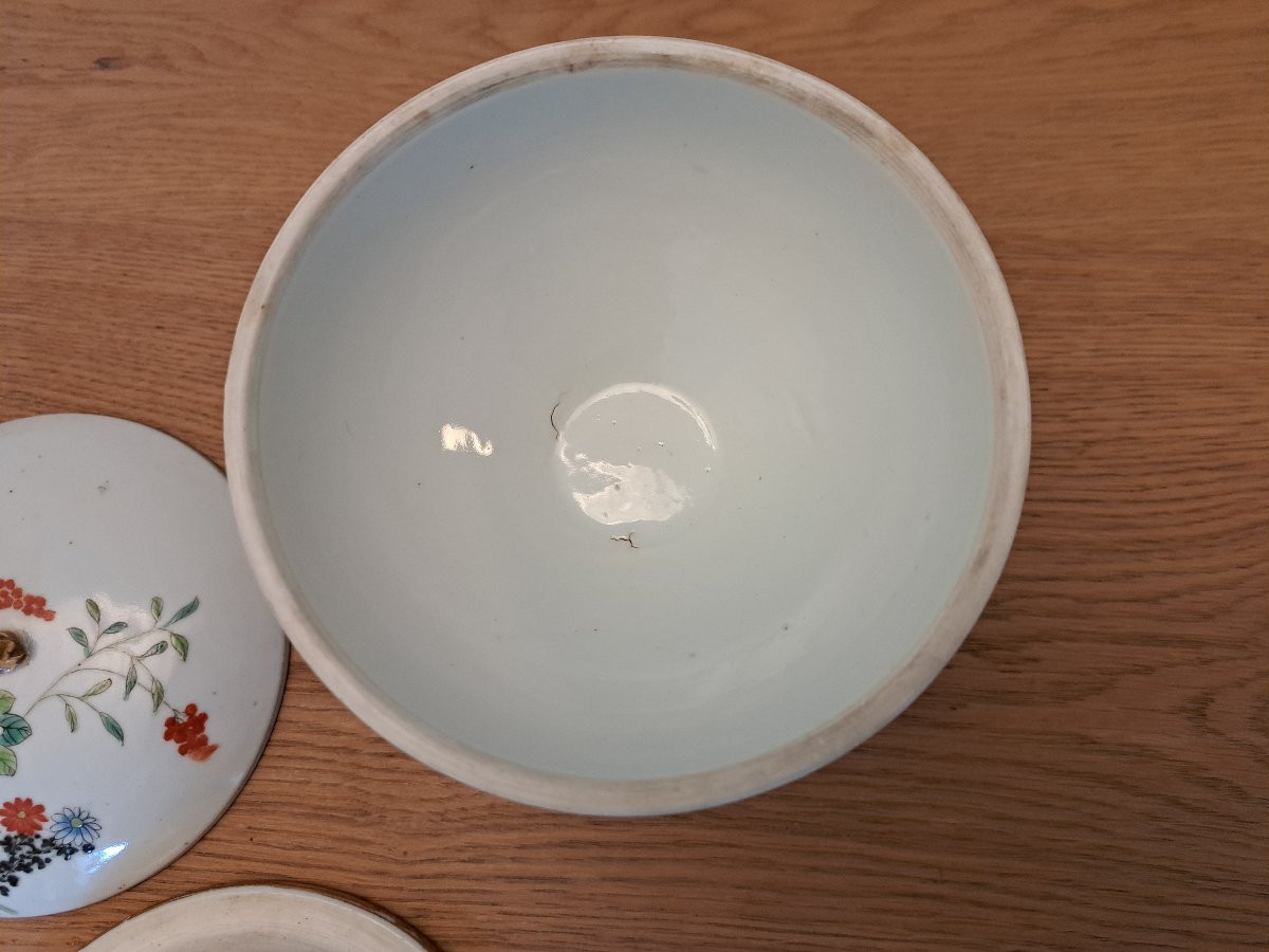 China, Covered Bowl On Pedestal, Porcelain, Early 20th Century. -photo-3