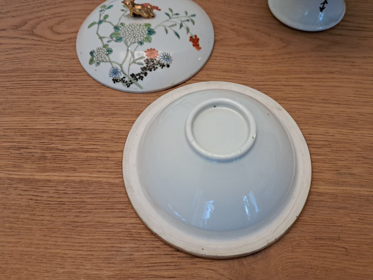China, Covered Bowl On Pedestal, Porcelain, Early 20th Century. -photo-4