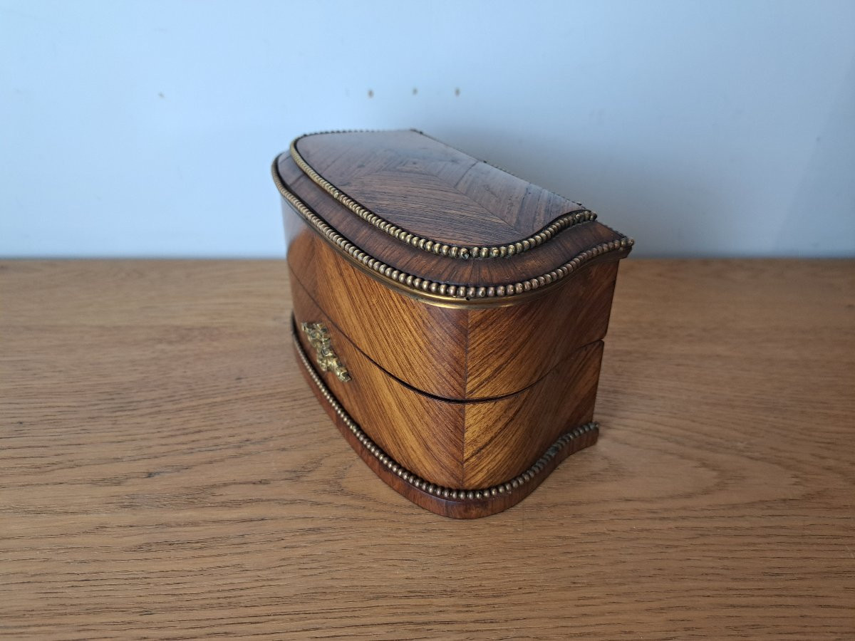 Coffret , Bois de rose , filet de laiton , style Louis XVI , Napoléon III , Fin XIX°. -photo-3