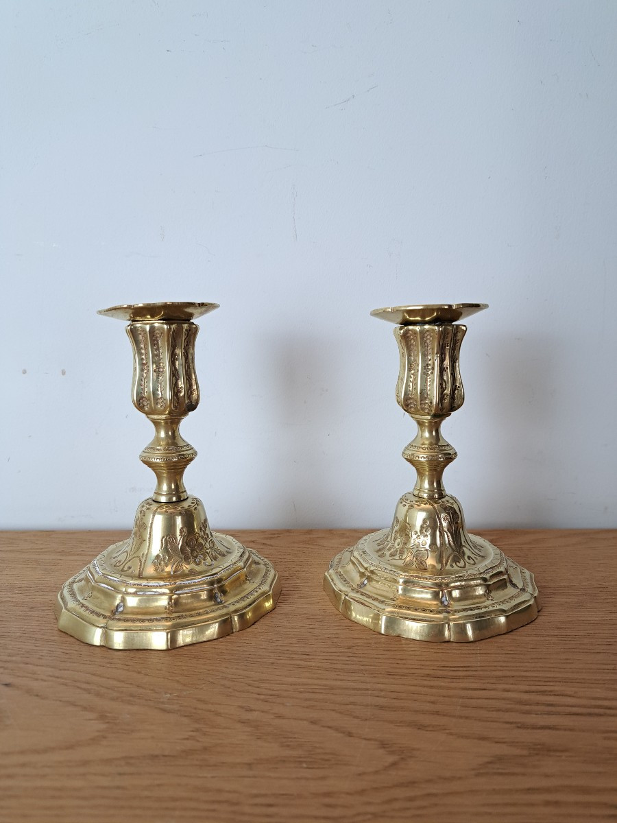 Pair Of Toilet Candlesticks, Chiseled Bronze, 18th Century. 