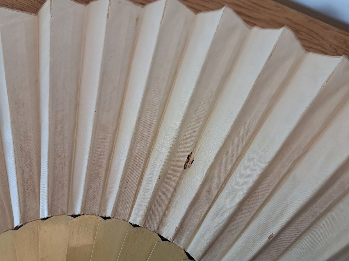 Duvelleroy , Eventail , Satin brodé , bois peint , Fin XIX°. -photo-4
