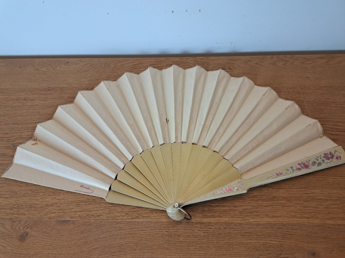 Duvelleroy , Eventail , Satin brodé , bois peint , Fin XIX°. -photo-8