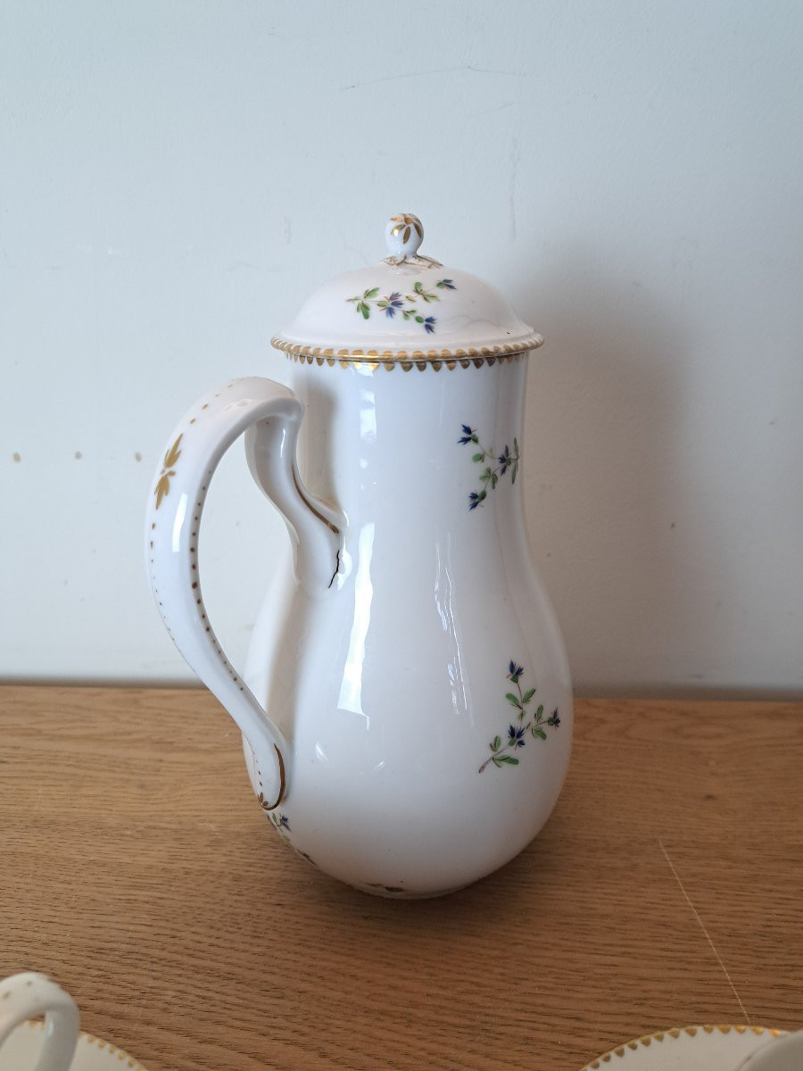 Bordeaux, Alluaud And Vanier, Two Cups And A Jug, Porcelain, Late 18th Century. -photo-4