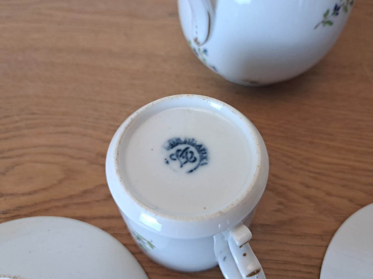 Bordeaux, Alluaud And Vanier, Two Cups And A Jug, Porcelain, Late 18th Century. -photo-3