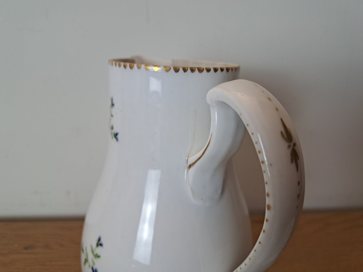 Bordeaux, Alluaud And Vanier, Two Cups And A Jug, Porcelain, Late 18th Century. -photo-8