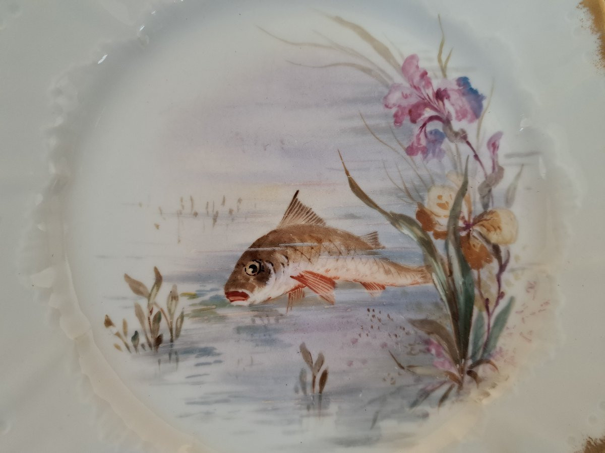 William Guérin , Paire d'assiettes , Poissons , Limoges , Début XX°. -photo-1