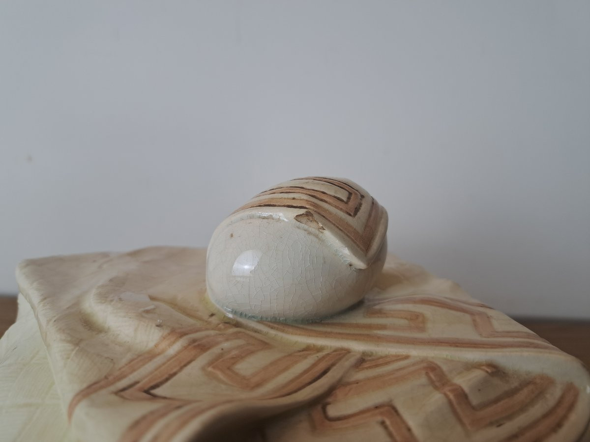 Sarreguemines , Majolique Trompe l'œil œufs et torchon à la grecque , fin XIX°. -photo-1