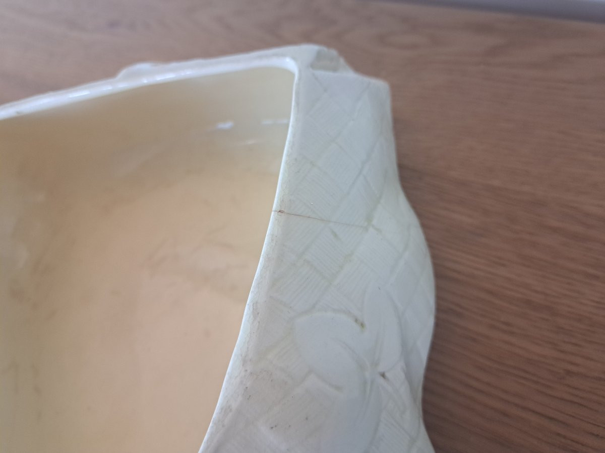 Sarreguemines , Majolique Trompe l'œil œufs et torchon à la grecque , fin XIX°. -photo-3