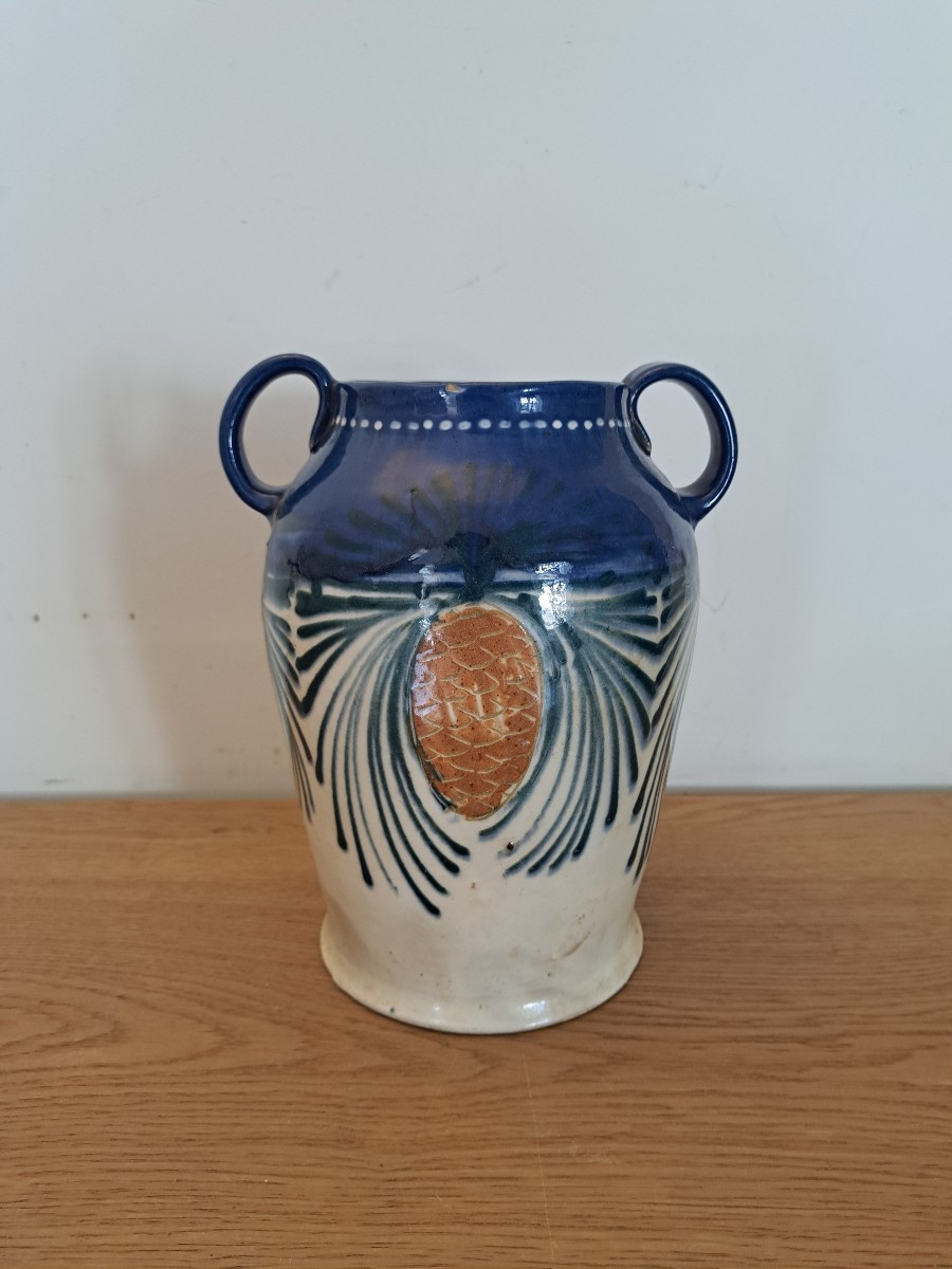 Léon Elchinger , Vase , Pine Cones , Ceramic , Art Nouveau .