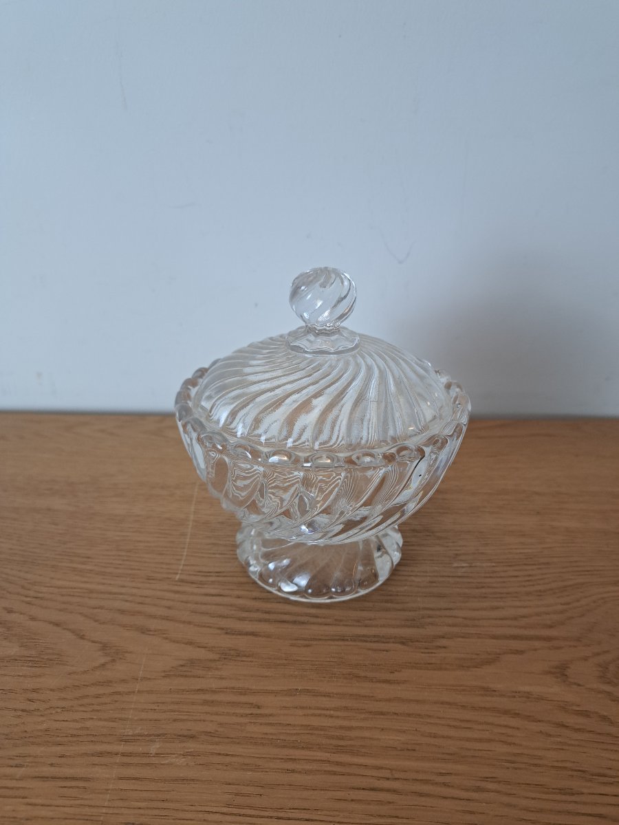 Baccarat , Drageoir , Cristal moulé , XX°. 