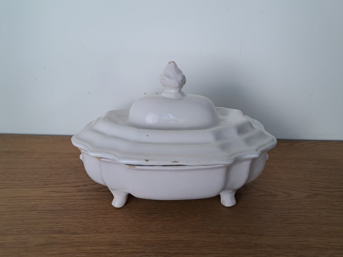 Moustiers , Soup Tureen , White Earthenware , 18th Century.