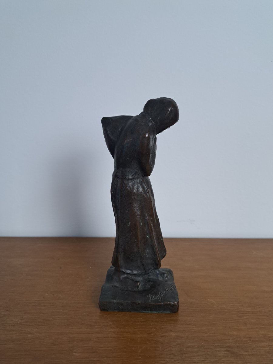 Achille Leys, *woman With A Bag*, Bronze, Early 20th Century. -photo-3