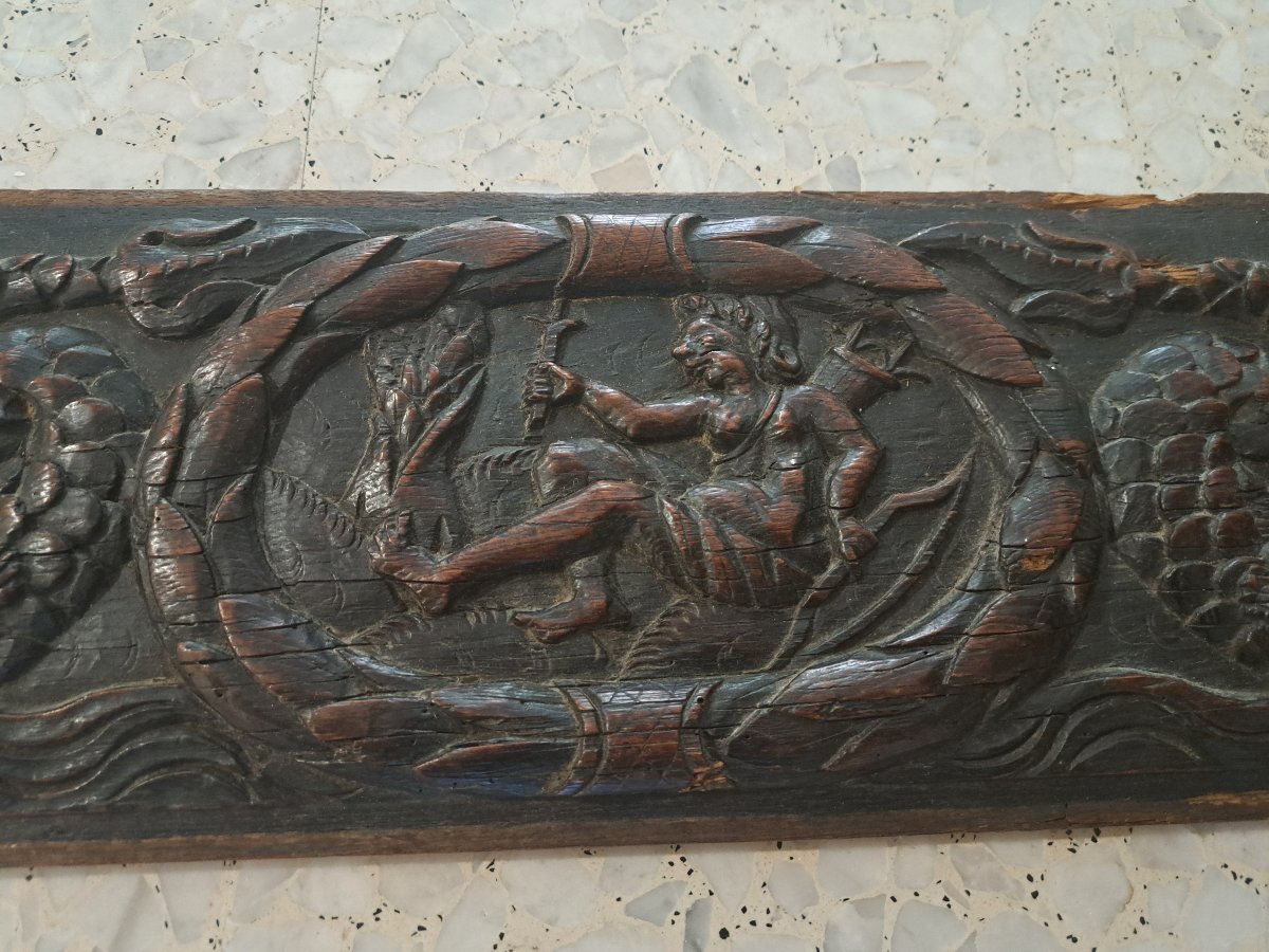 Cupid, Nymphs, Carved Oak Panel, Late 16th/early 17th Century. -photo-3