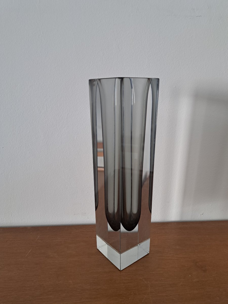 Alessandro Mandruzzato , Vase Sommerso , Gris anthracite, Verre , Circa 1970.  