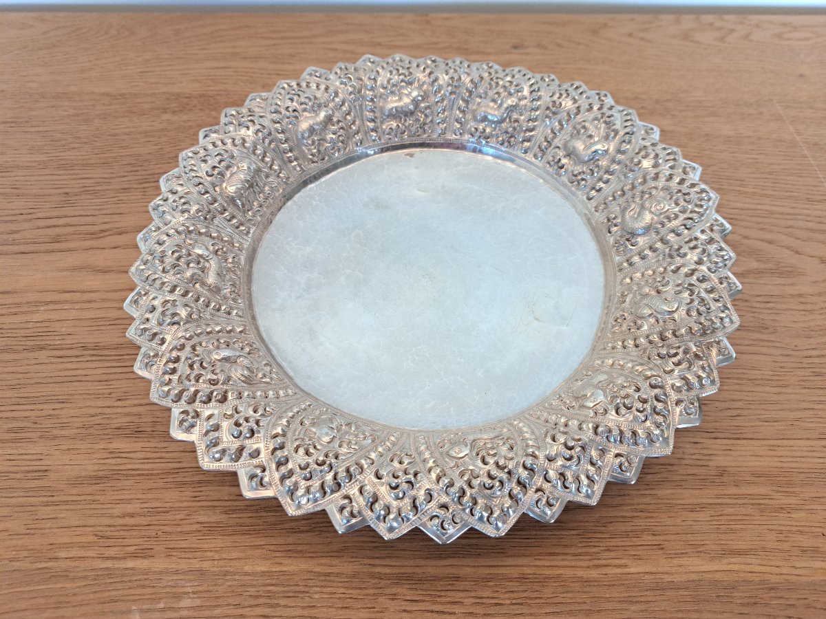 Thailande , Plat ou corbeille , argent massif , XX°. 