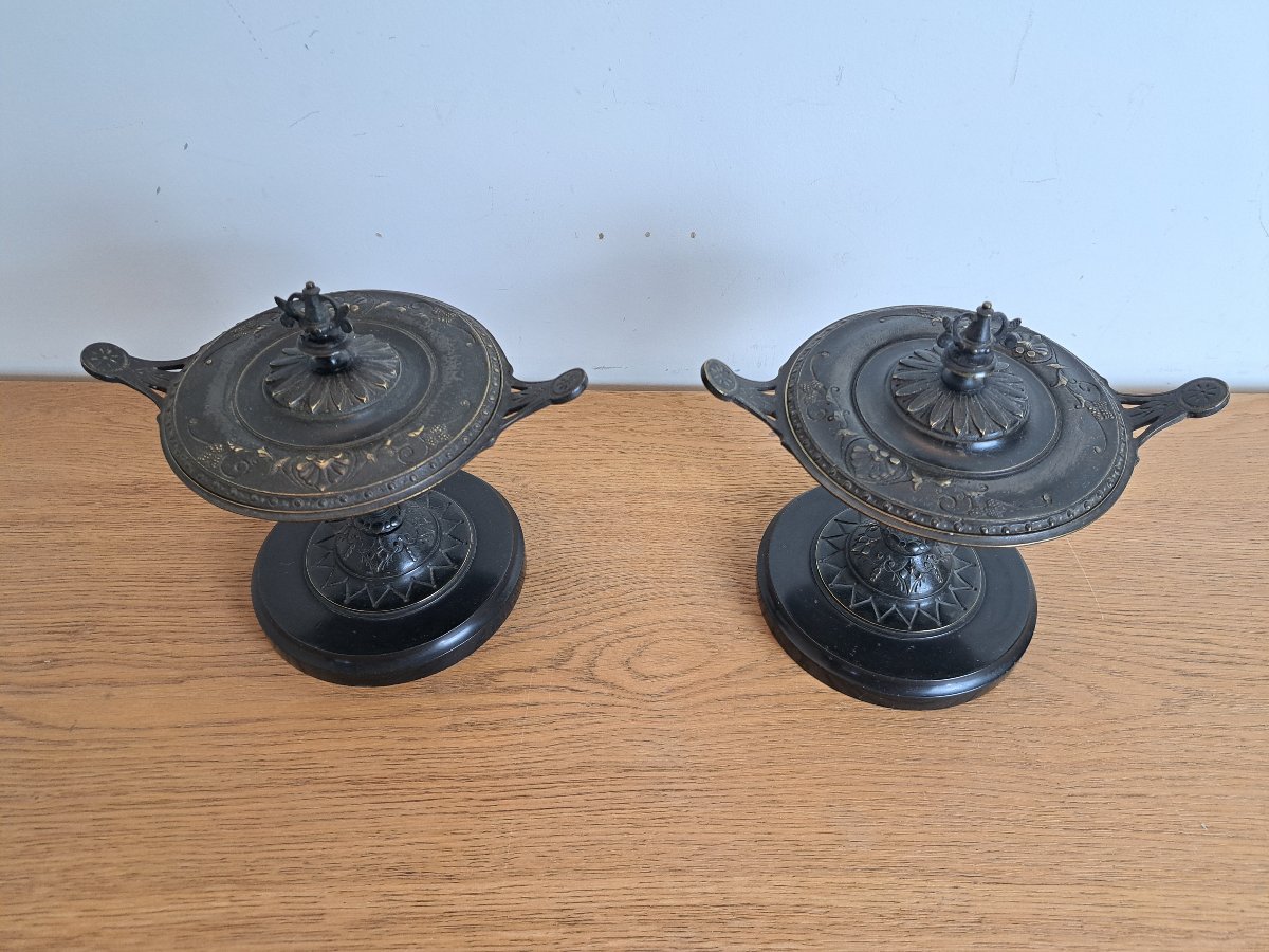 Paire de cassolettes , Néo étrusque , Bronze patiné , XIX°. -photo-2
