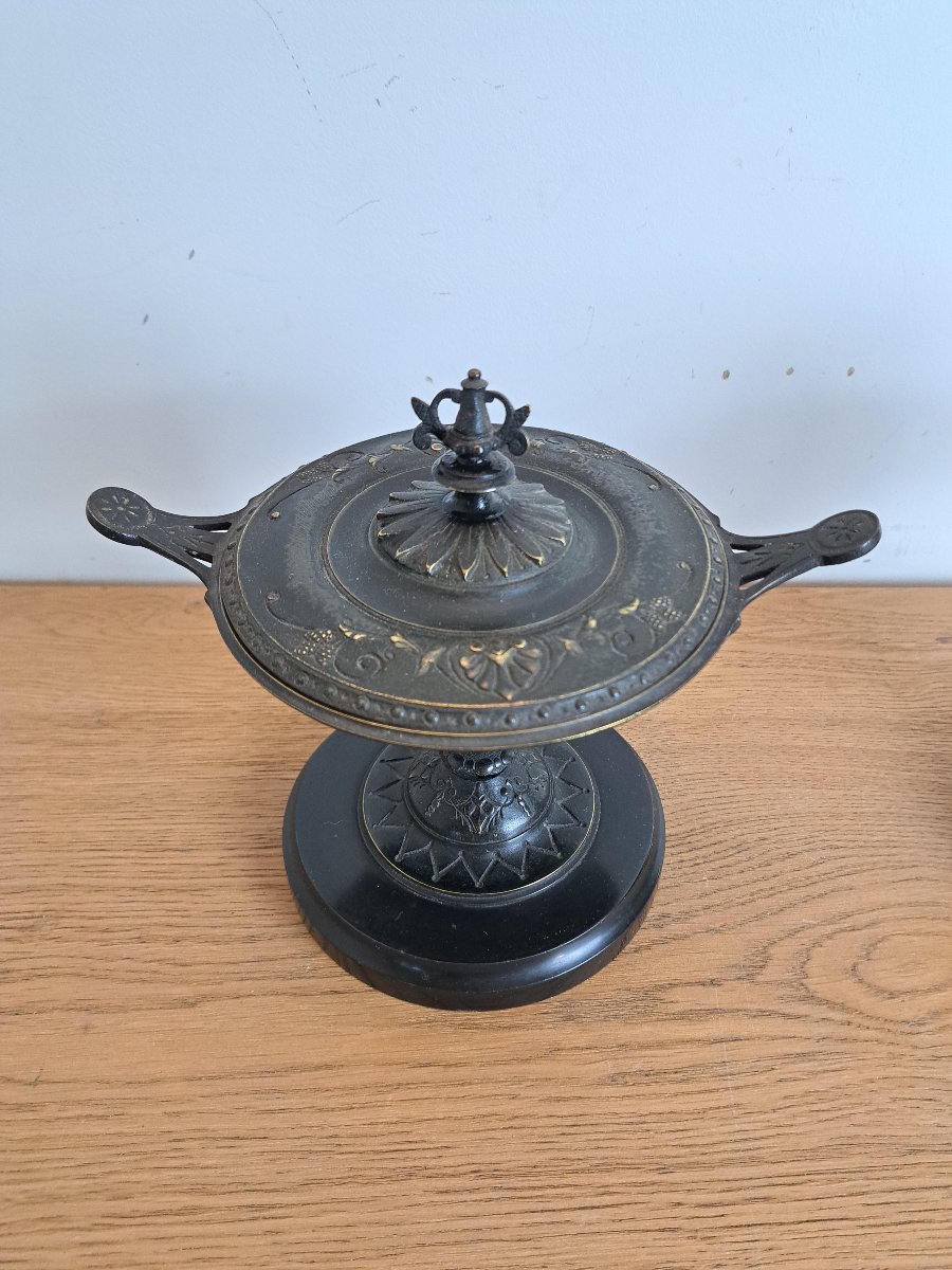 Paire de cassolettes , Néo étrusque , Bronze patiné , XIX°. -photo-6