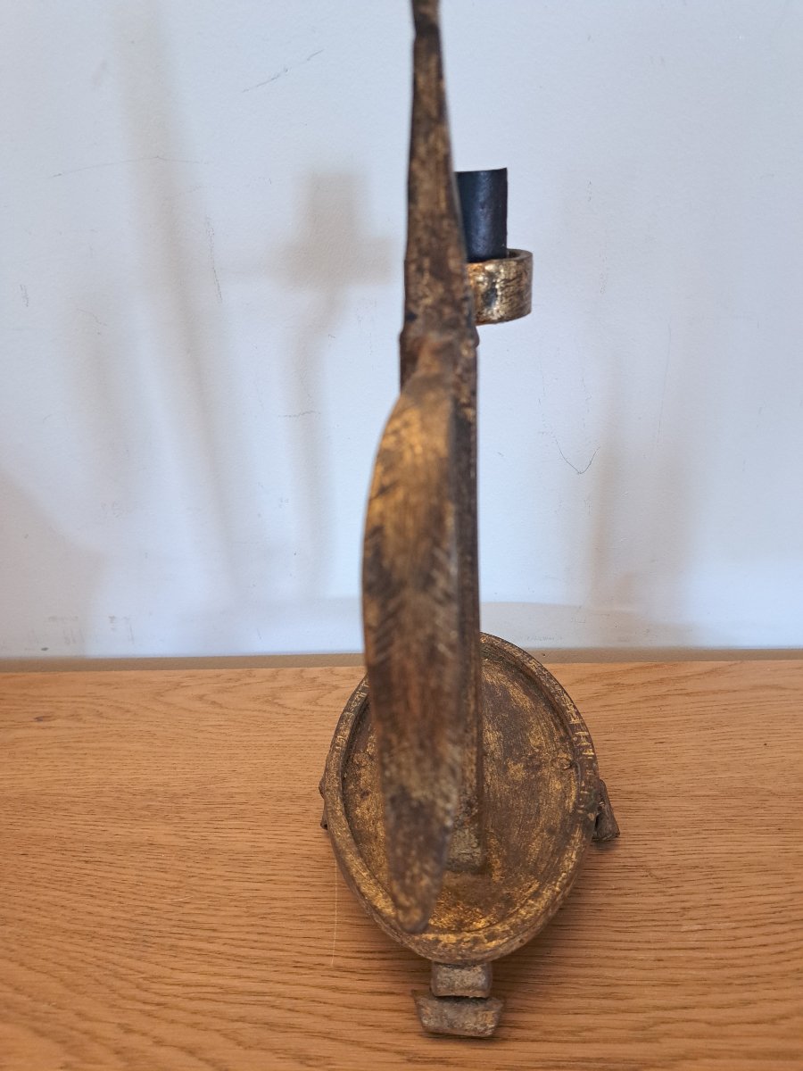 Bougeoir porte chandelle , Fer forgé doré , XX°. -photo-3