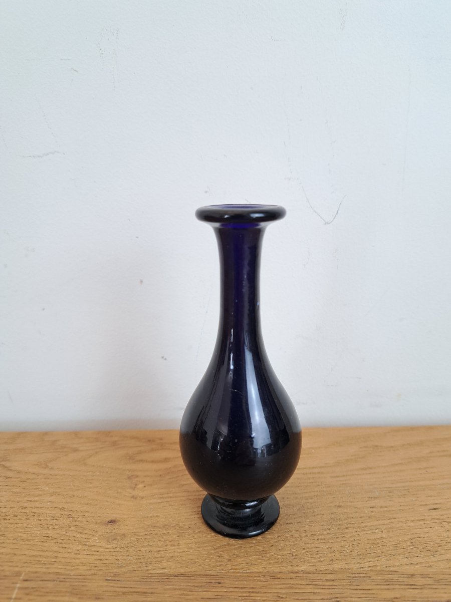 Small Bottle, Blue Glass, Late 18th Century/early 19th Century. -photo-1