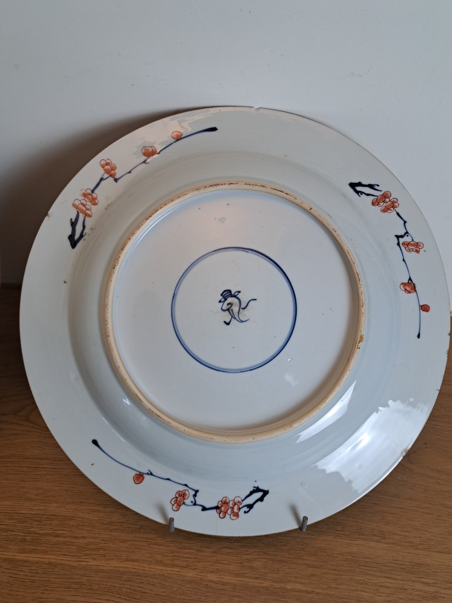 Paire de grands plats Imari , Porcelaine , Chine , Début XVIII°. -photo-2