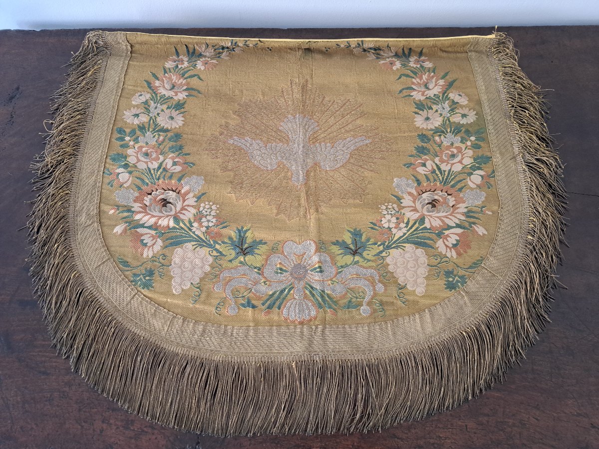 Headpiece Or Canopy Element, Embroidered Silk And Metal Threads, Early 19th Century. 