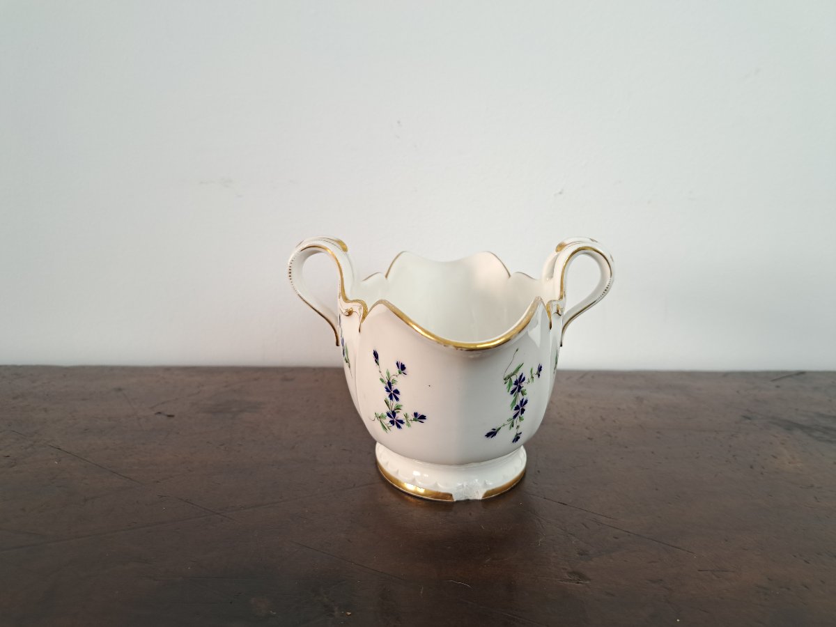 Manufacture de Clignancourt , Saucière aux Barbeaux , Porcelaine , XVIII°. -photo-2