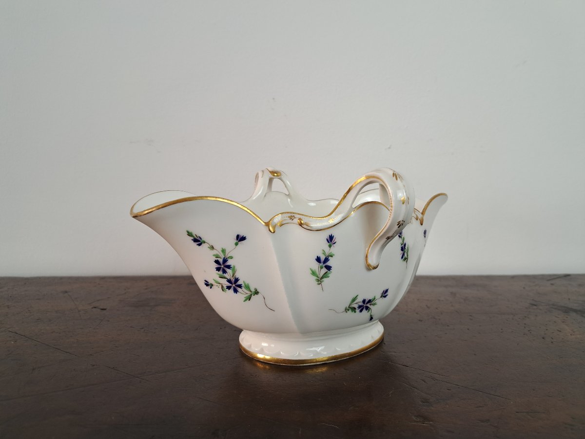 Manufacture de Clignancourt , Saucière aux Barbeaux , Porcelaine , XVIII°. -photo-1