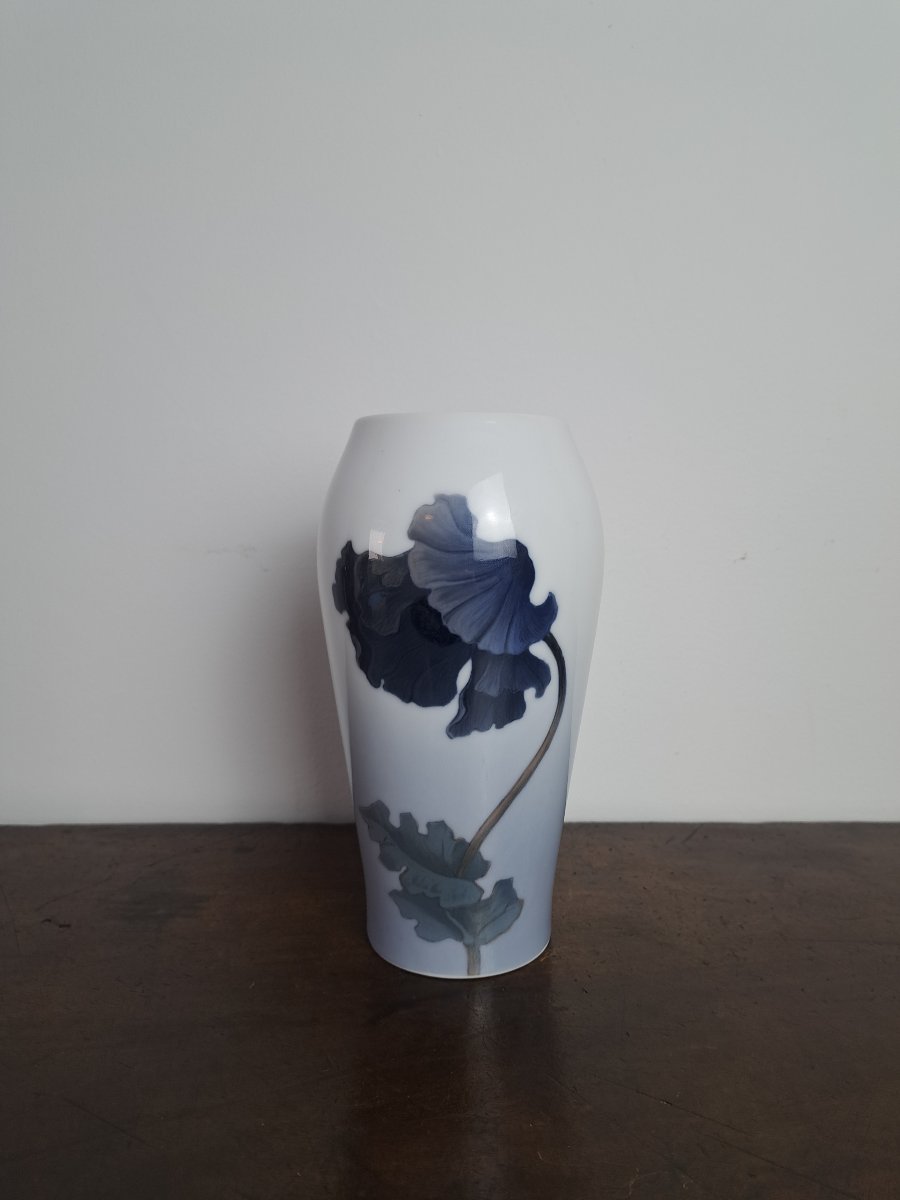 Royal Copenhagen, Vase, Flowers, Porcelain, Early 20th Century. 