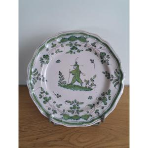 Bordeaux, Chinese Plate, Green Camaïeu, Earthenware, XVIII °.