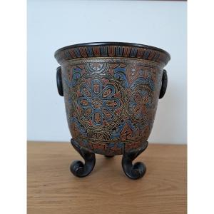 Wilhem Schiller Und Sohn, Cache Pot, Moorish Decor, Ceramic, Late 19th Century.