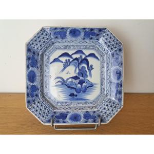 Japon , Plat Octogonal , Porcelaine , Blanc Bleu , XIX°. 