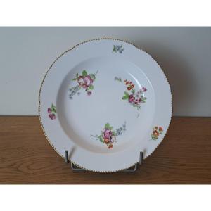 Locré , Porcelaine de Paris , Assiette creuse , Fleurs , Fin XVIII°. 