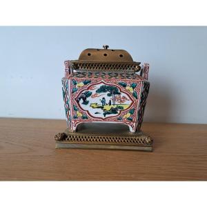 Japan, Incense Burner, Porcelain, Bronze, Late 19th/early 20th Century. 