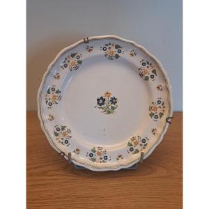 Moustiers , Dinner Plate , Earthenware , 18th Century.