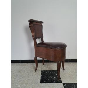 Bidet , Noyer et placage de noyer , Epoque Louis XV , XVIII°. 