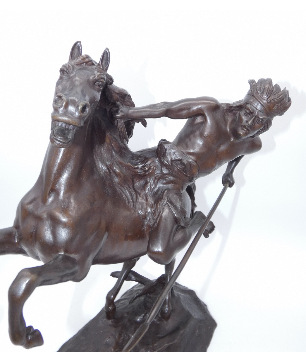 SCULPTURE EN BRONZE SIGNEE LEMOINE REPRESENTANT UN GUERRIER INDIEN A CHEVAL-photo-7