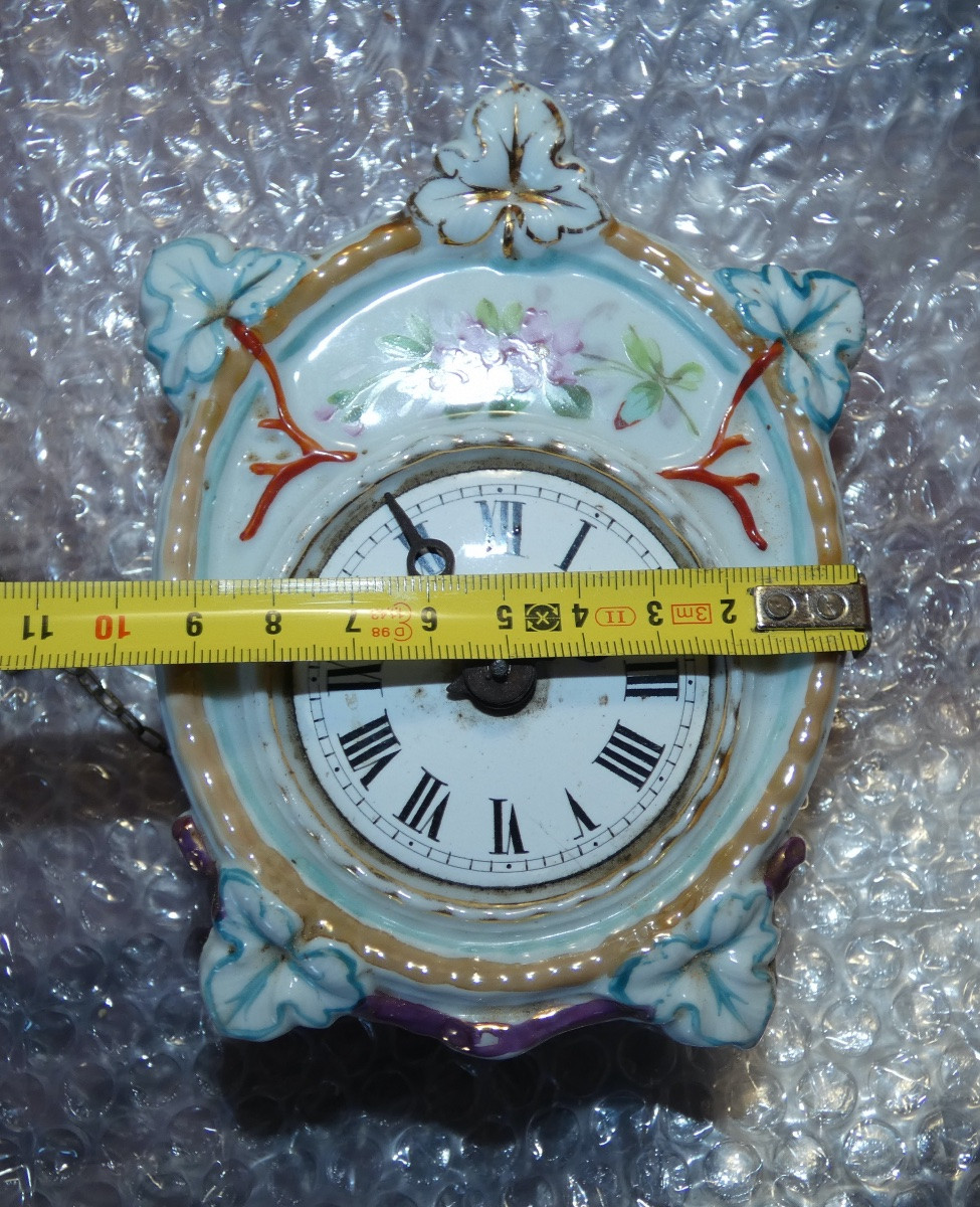 Yoghi Small Black Forest Pendulum Clock-photo-3