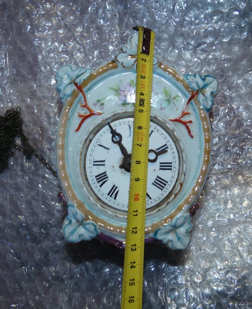 Yoghi Small Black Forest Pendulum Clock-photo-4