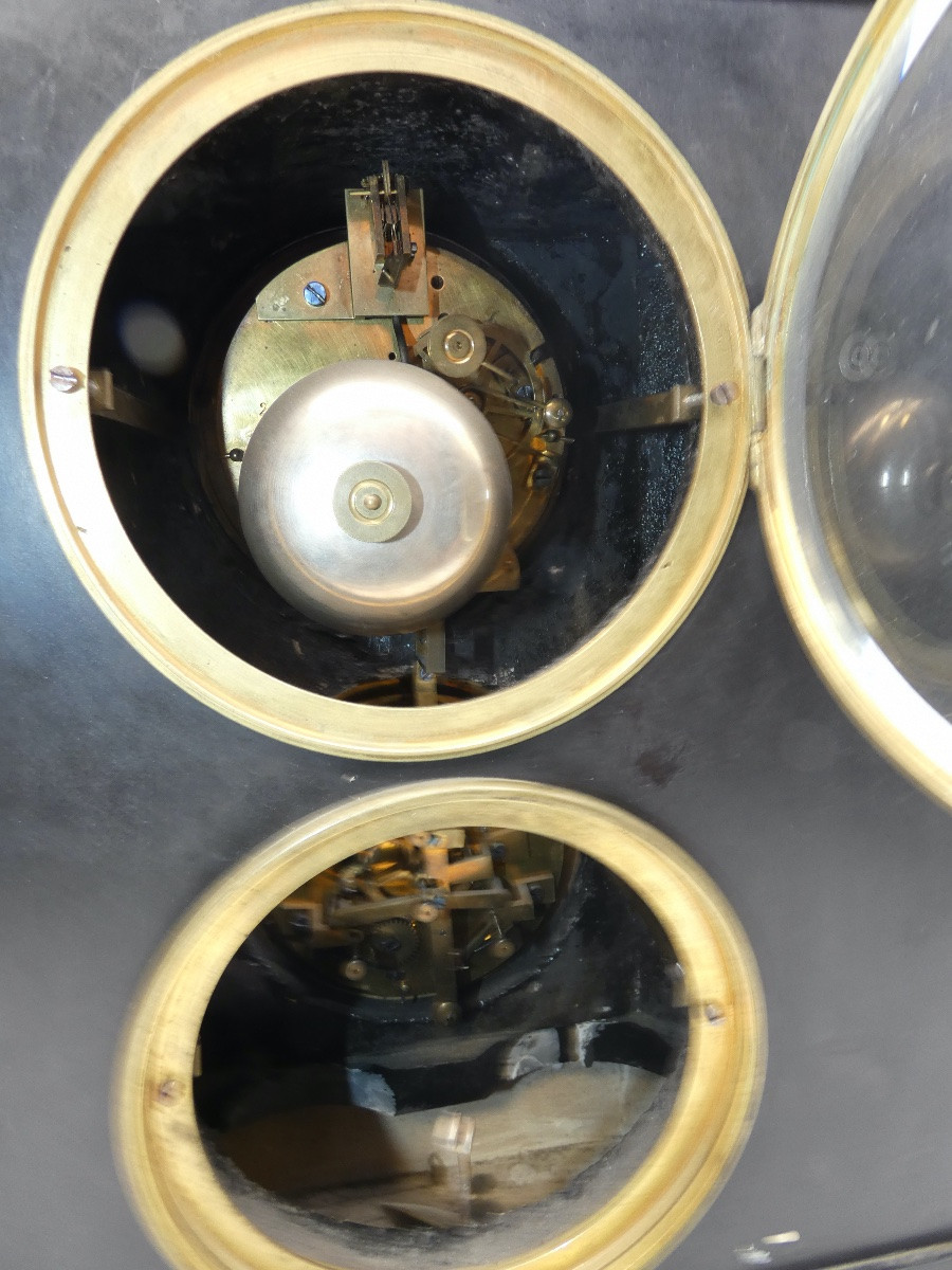 PENDULE A COMPLICATIONS ET PHASES DE LUNE EN MARBRE NOIR ET GRIS-photo-4