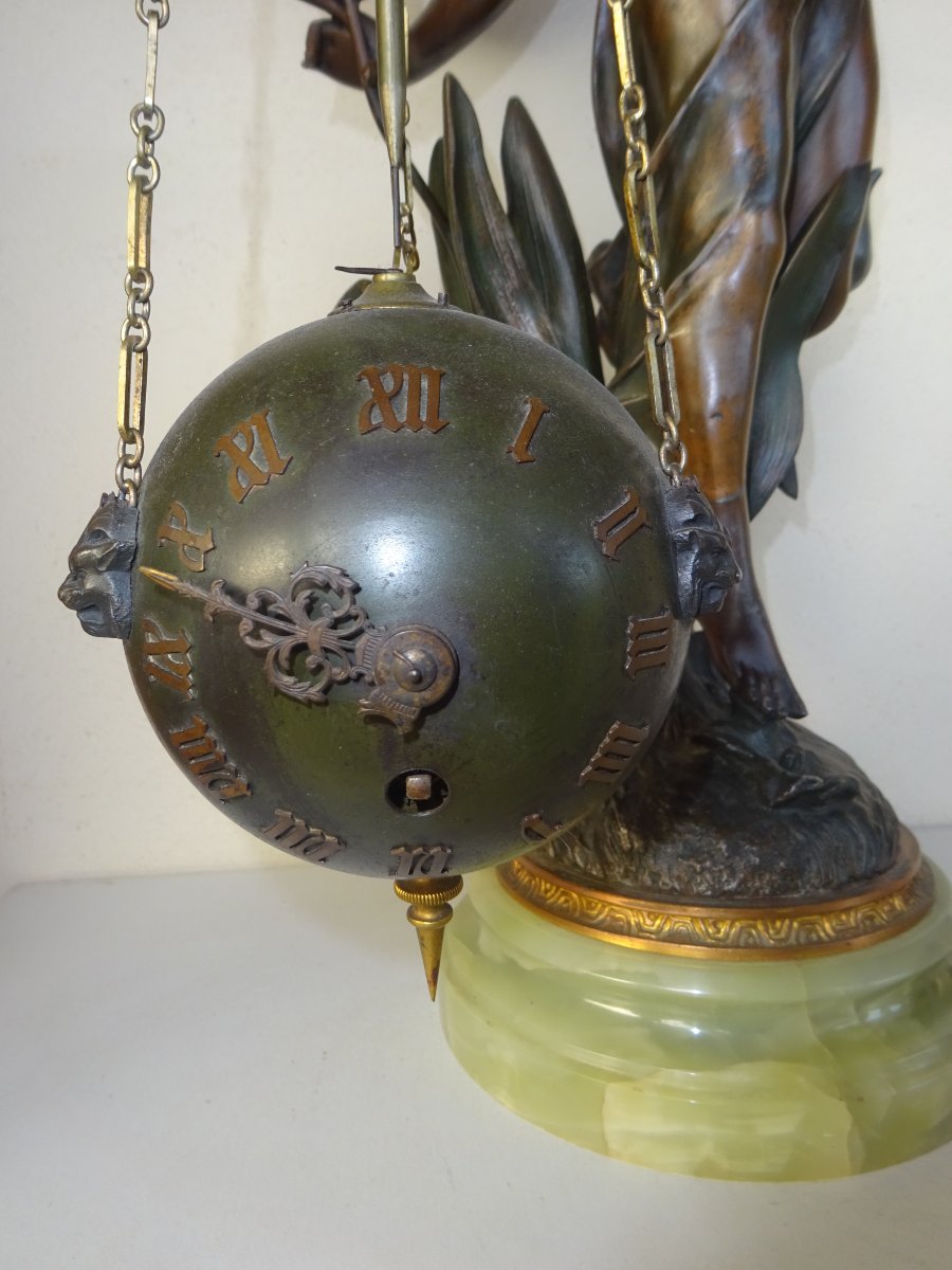 Mysterious Clock: Art Deco Clock-photo-2