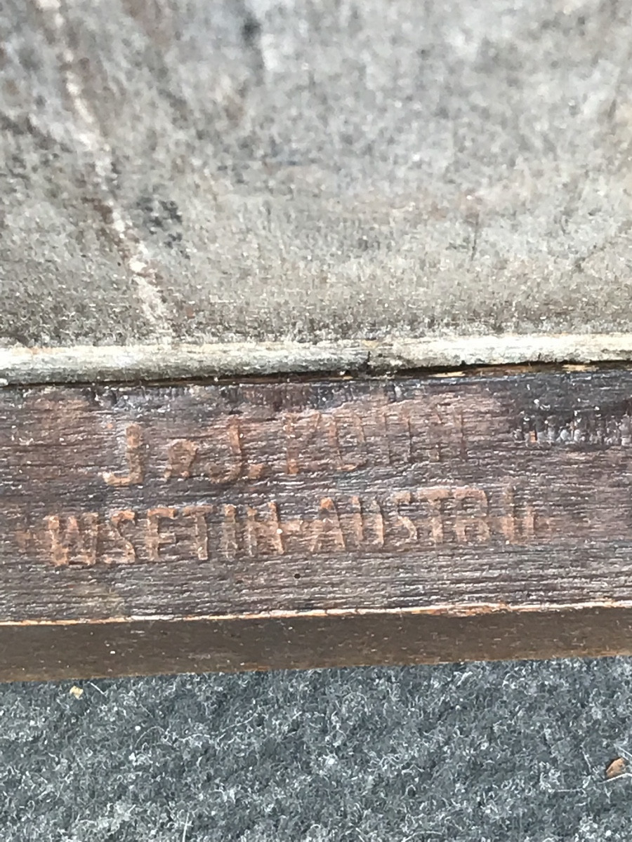 Chair Of Joseph And Jacob Kohn -photo-4