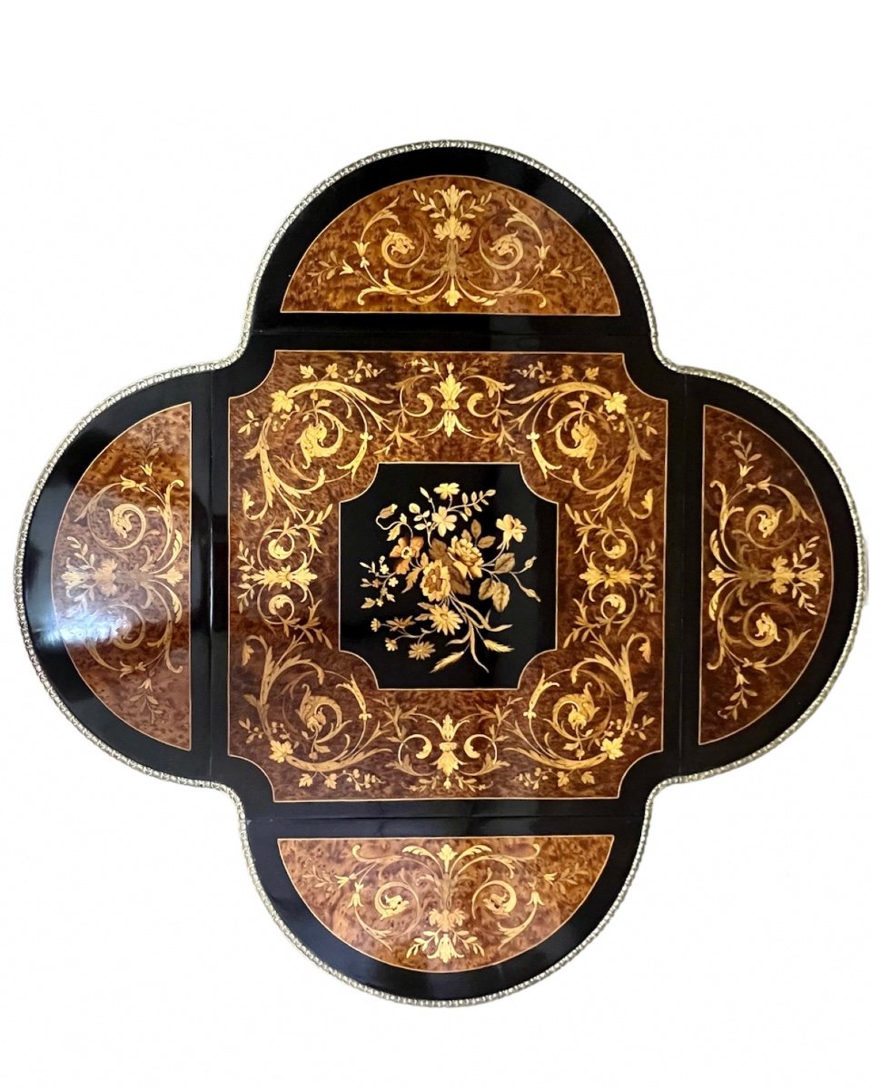 Petite Table De Salon époque Napoléon III En Marqueterie A Abattants 