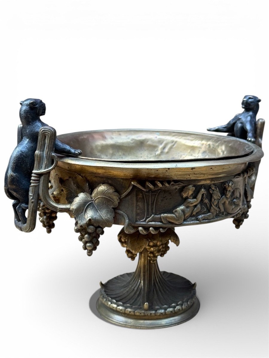 Bronze Cup / Signed Victor Paillard.-photo-3