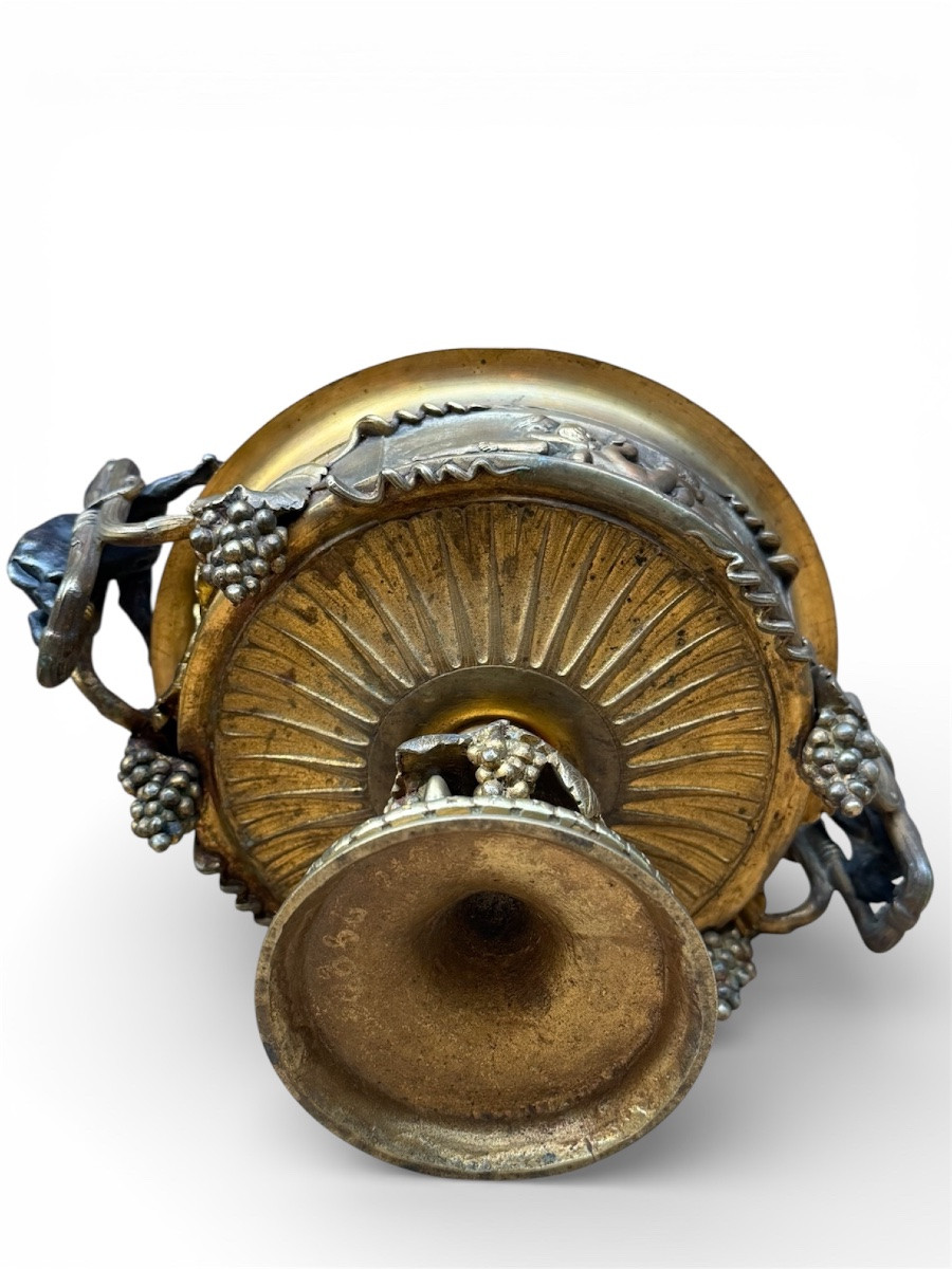 Bronze Cup / Signed Victor Paillard.-photo-1