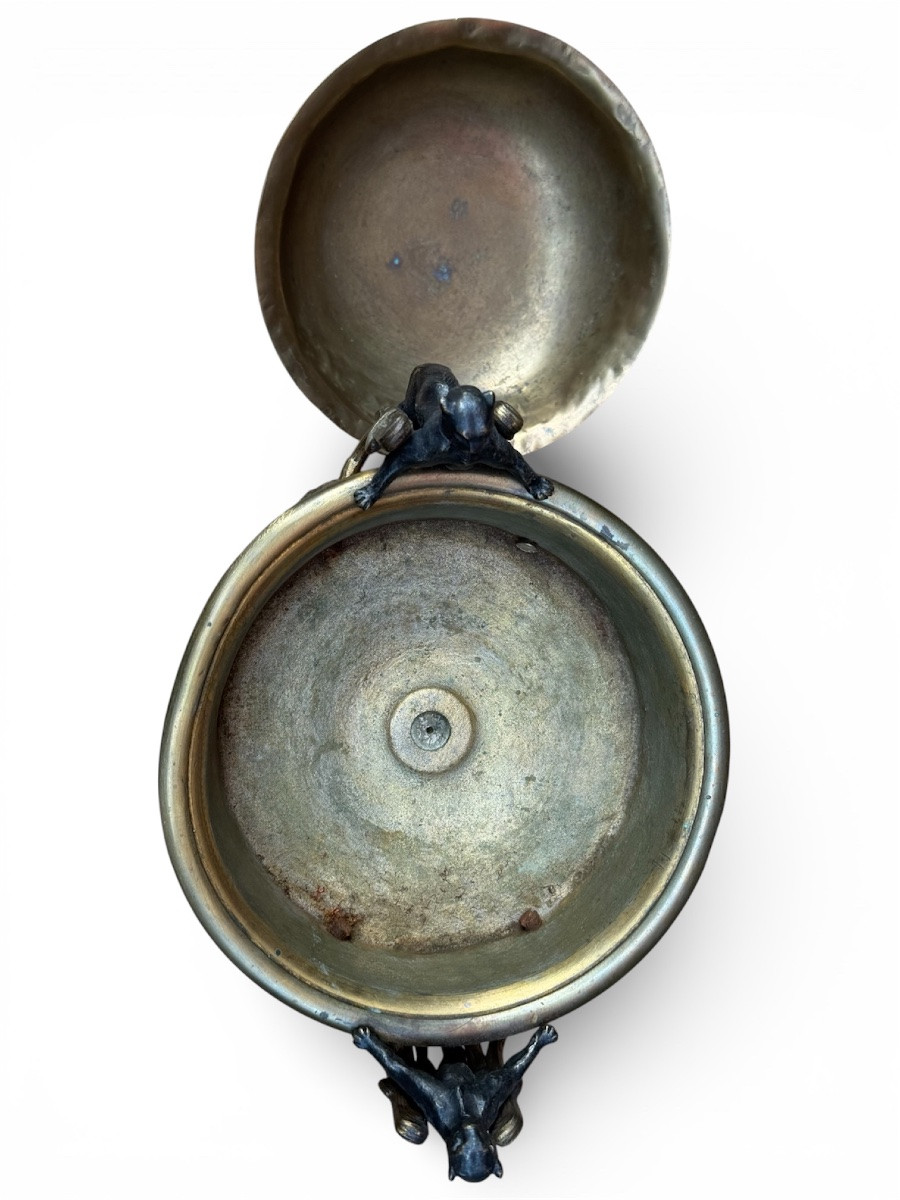 Bronze Cup / Signed Victor Paillard.-photo-6